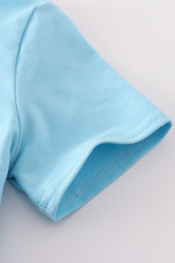 Blue fish applique top - Image 2