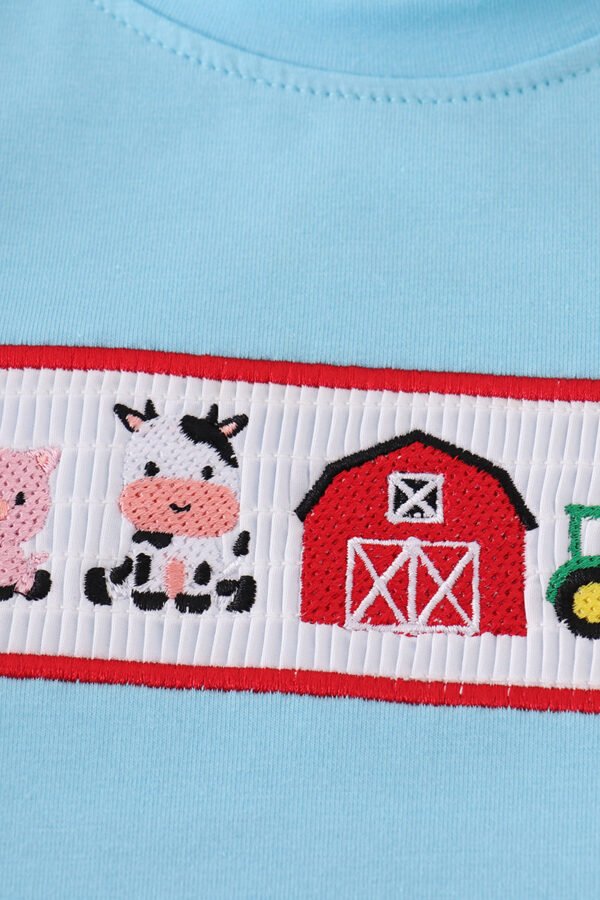 Blue farm embroidery smocked shorts set - Image 2